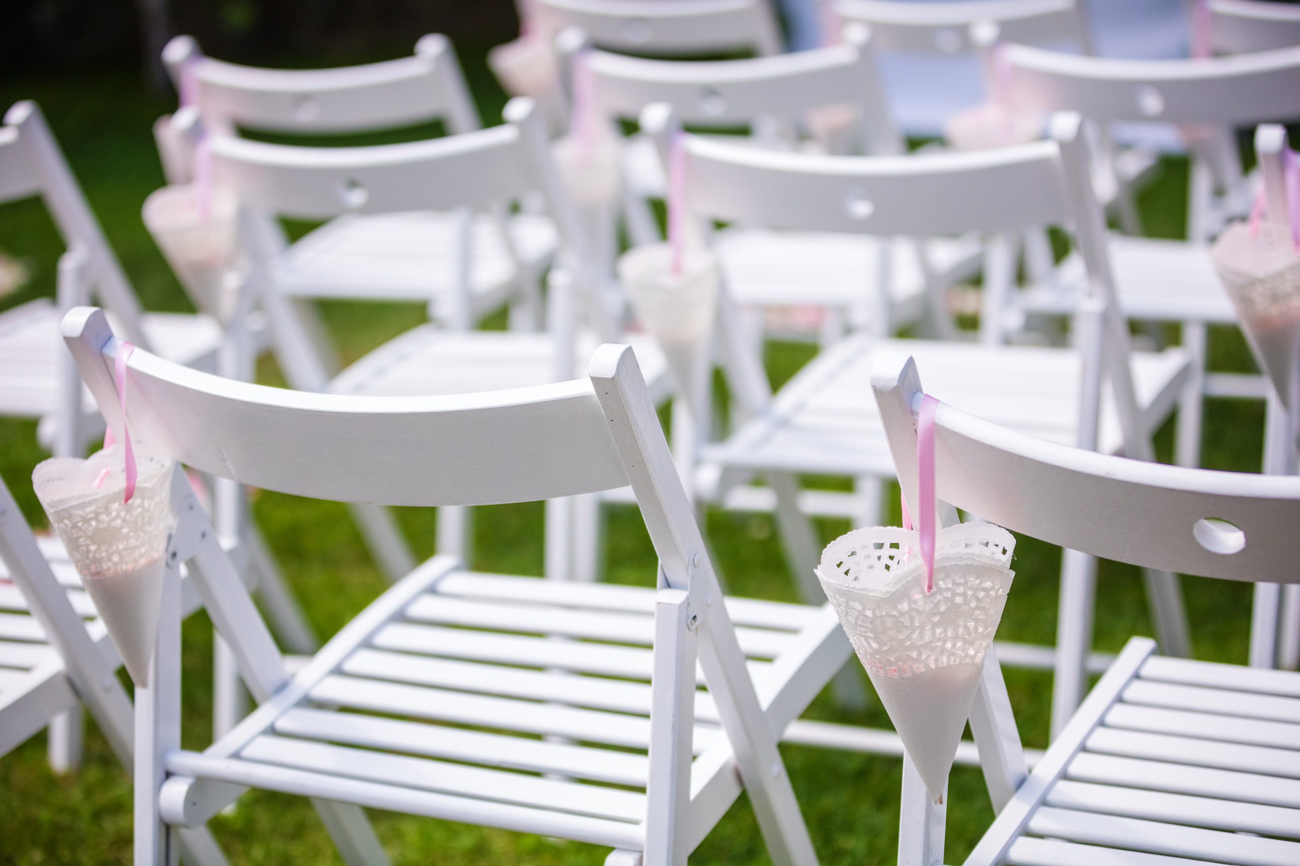 chairs-for-wedding-ceremony-2021-08-26-22-40-13-utc